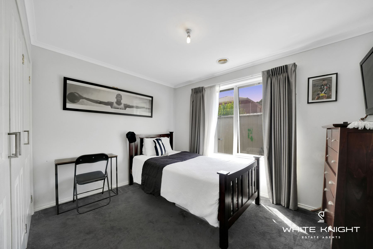 4 Gumleaf Court, Cairnlea, VIC 3023 - Image 5