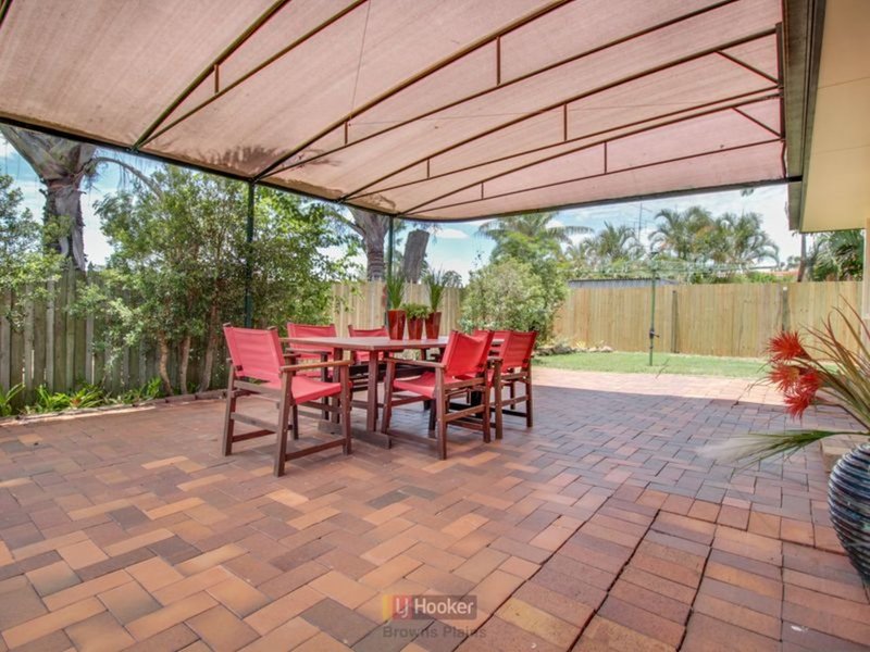 Photo - 4 Gumview Close, Regents Park QLD 4118 - Image 9