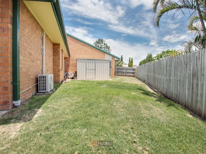 Photo - 4 Gumview Close, Regents Park QLD 4118 - Image 10