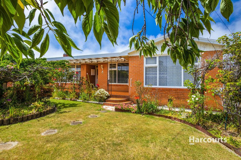 4 Guy Crescent, Somerset TAS 7322