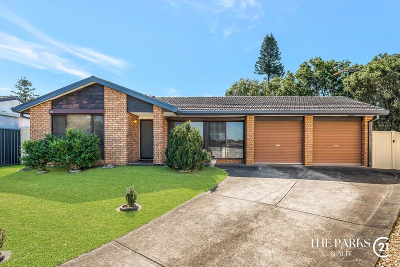 Photo - 4 Guyra Close, Bossley Park NSW 2176 - Image 2