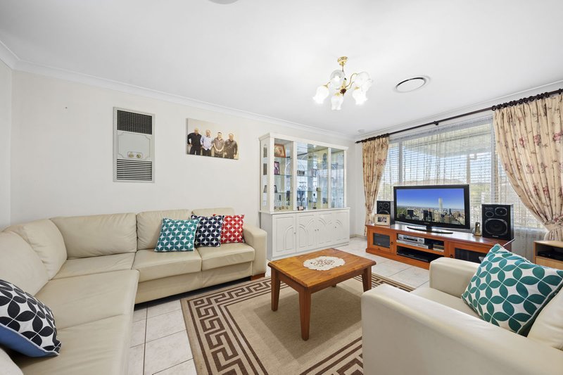 Photo - 4 Gwydir Street, Greystanes NSW 2145 - Image 3