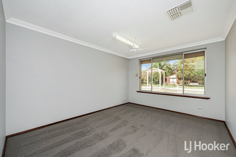 Photo - 4 Gymea Court, Armadale WA 6112 - Image 13