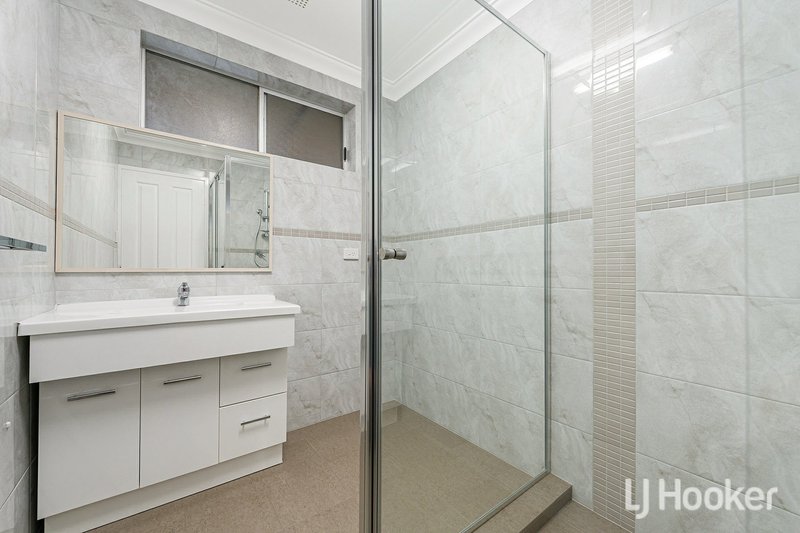 Photo - 4 Gymea Court, Armadale WA 6112 - Image 15