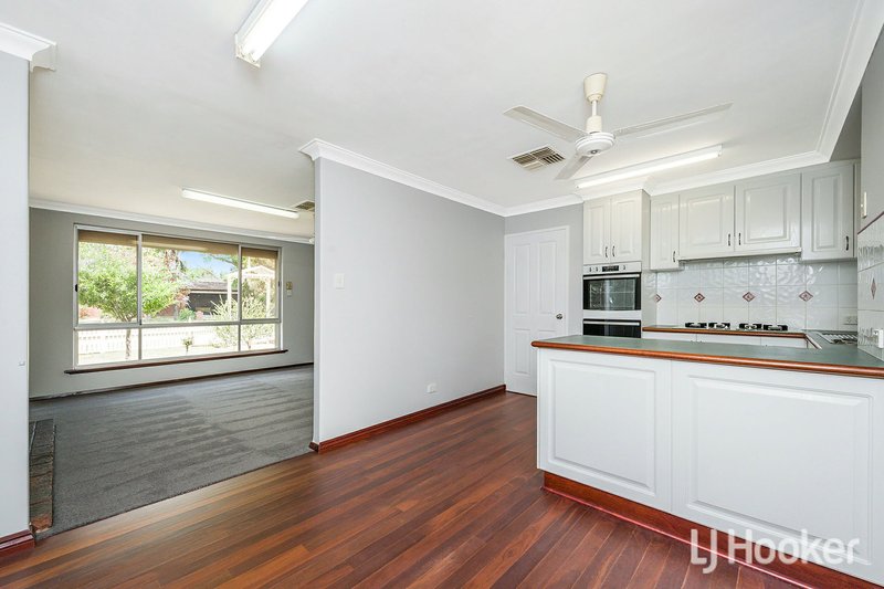 Photo - 4 Gymea Court, Armadale WA 6112 - Image 6