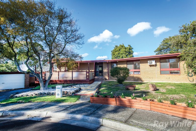 Photo - 4 Gymea Court, Glen Waverley VIC 3150 - Image 21