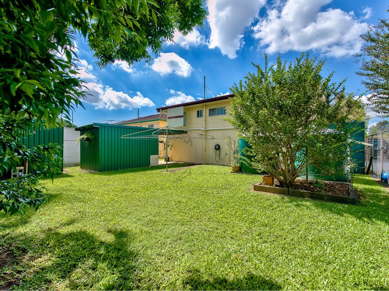 Photo - 4 Hack Street, Zillmere QLD 4034 - Image 11