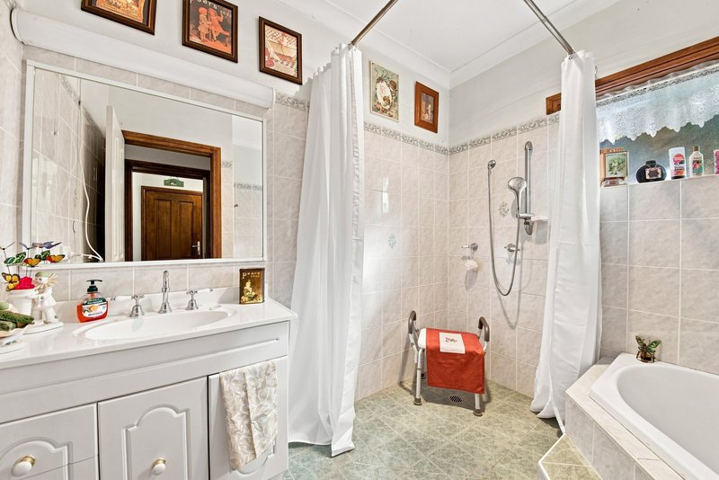 Photo - 4 Haddon Place, Picton NSW 2571 - Image 10