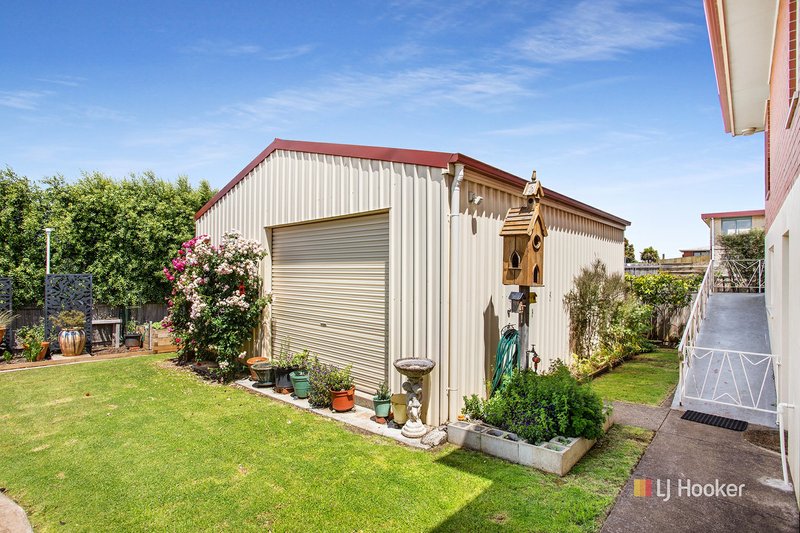 Photo - 4 Haines Place, Devonport TAS 7310 - Image 11