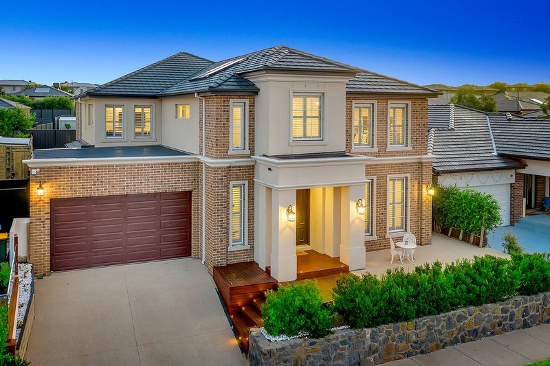 Photo - 4 Hamersley Road, Craigieburn VIC 3064 - Image 3