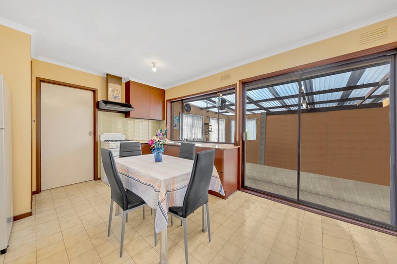 Photo - 4 Hammond Drive, Epping VIC 3076 - Image 3