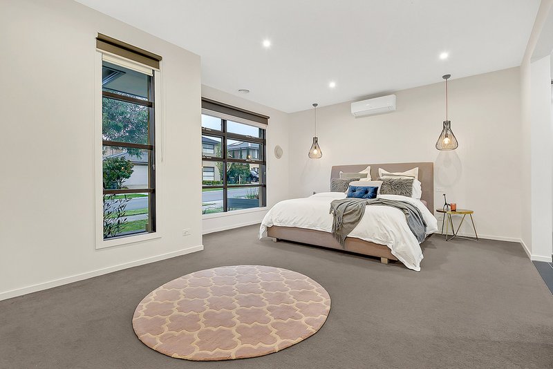 Photo - 4 Hampstead Place, Craigieburn VIC 3064 - Image 4