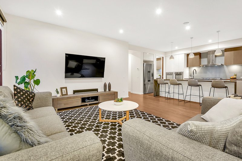 Photo - 4 Hampstead Place, Craigieburn VIC 3064 - Image 13