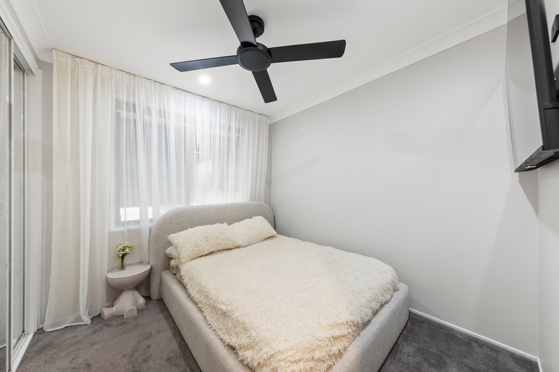 Photo - 4 Hampton Way, Maryland NSW 2287 - Image 7