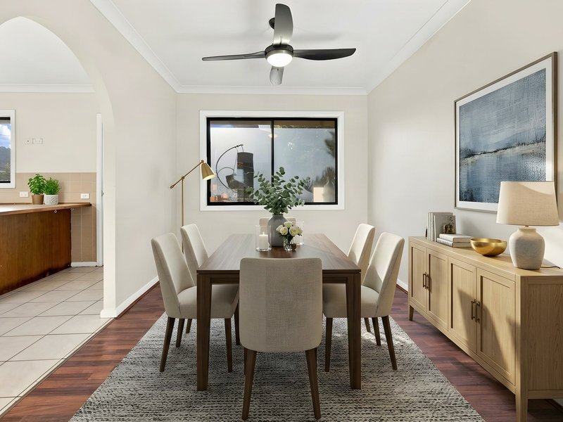 Photo - 4 Harcourt Place, Eagle Vale NSW 2558 - Image 3