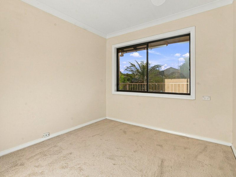 Photo - 4 Harcourt Place, Eagle Vale NSW 2558 - Image 14