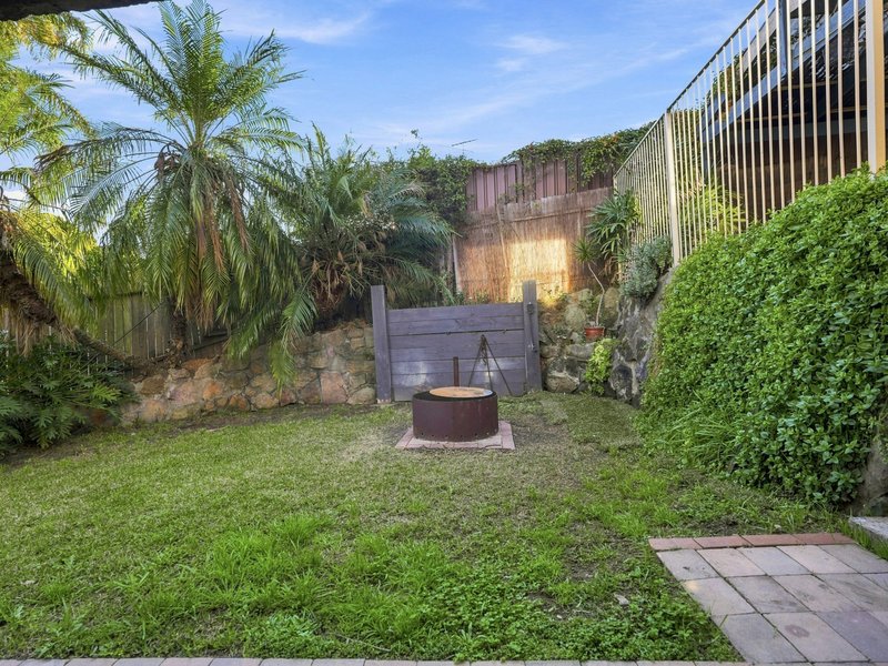 Photo - 4 Harcourt Place, Eagle Vale NSW 2558 - Image 18