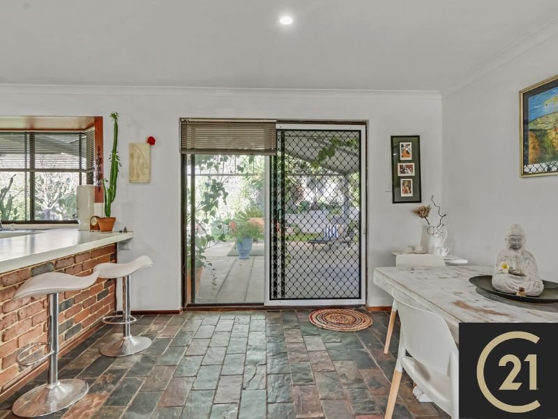 Photo - 4 Harnett Place, Australind WA 6233 - Image 10