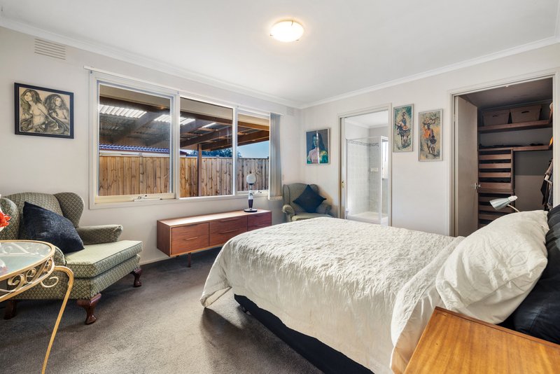 Photo - 4 Harrison Drive, Cranbourne VIC 3977 - Image 7