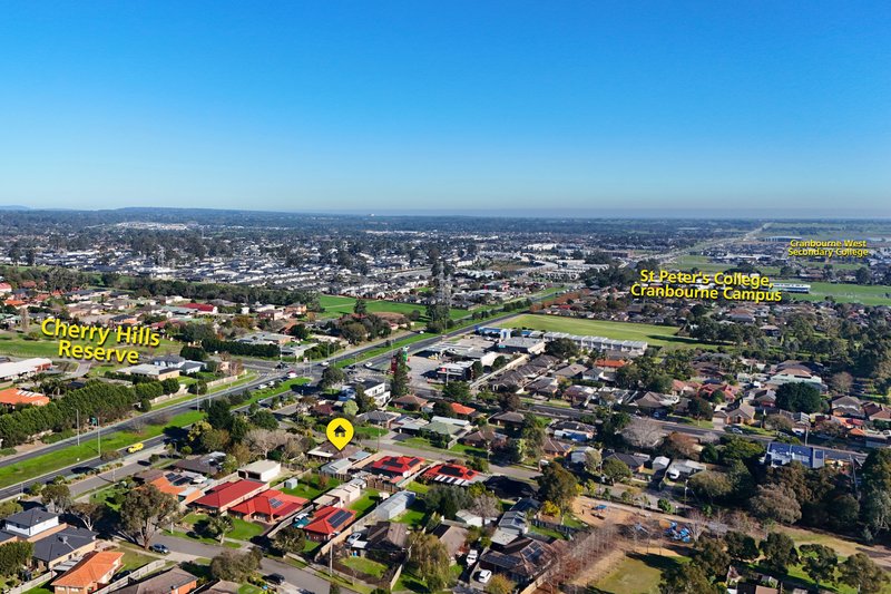 Photo - 4 Harrison Drive, Cranbourne VIC 3977 - Image 16