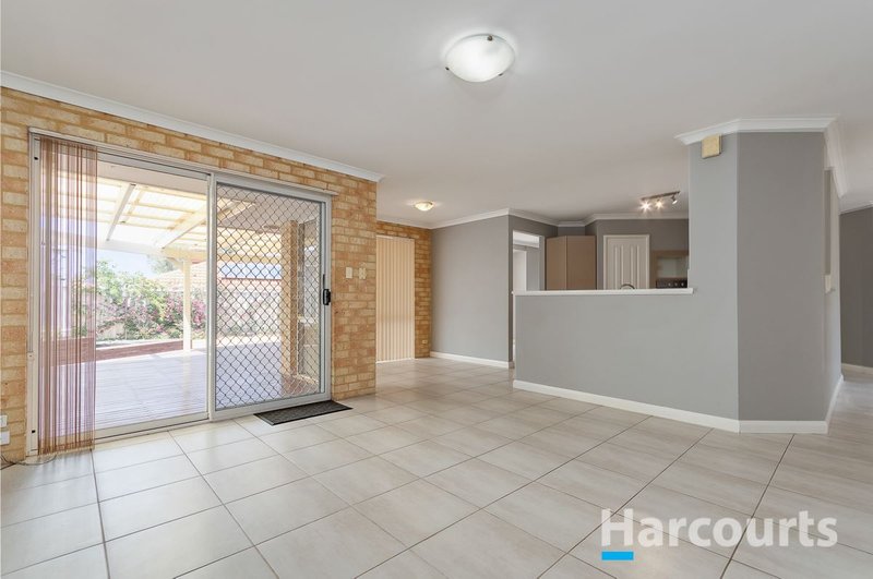 Photo - 4 Hartford Ramble , Currambine WA 6028 - Image 8