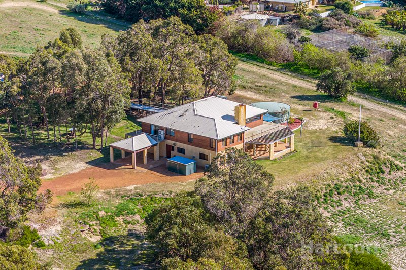 Photo - 4 Harvey View Drive, Herron WA 6211 - Image 1