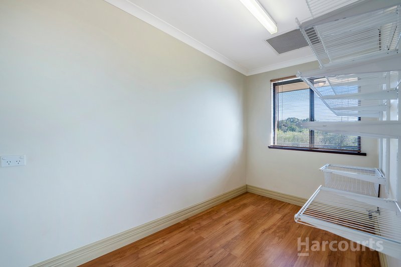 Photo - 4 Harvey View Drive, Herron WA 6211 - Image 4