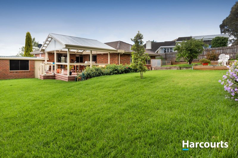 Photo - 4 Hasken Court, Berwick VIC 3806 - Image 13