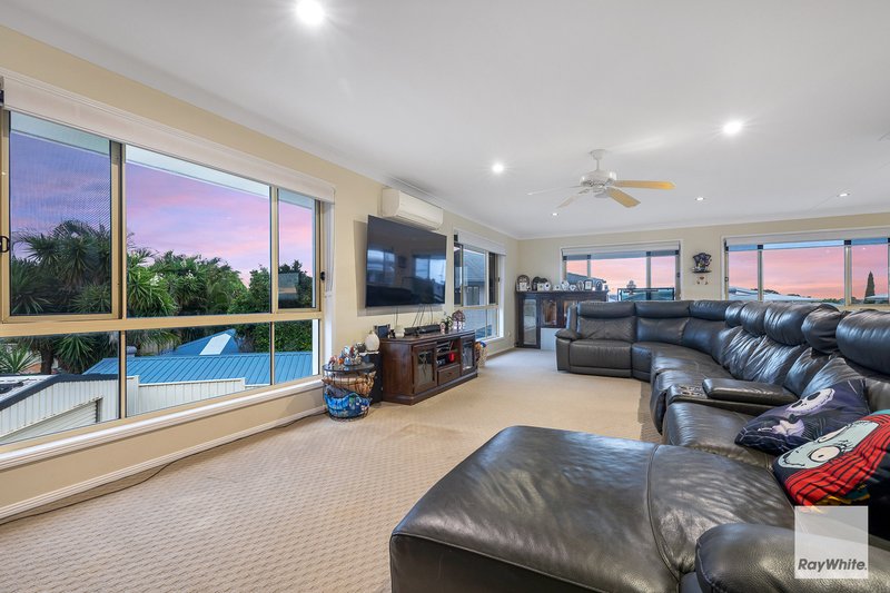 Photo - 4 Haslingden Drive, Redland Bay QLD 4165 - Image 5