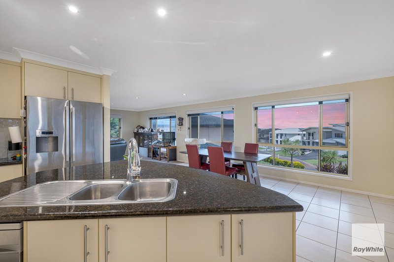 Photo - 4 Haslingden Drive, Redland Bay QLD 4165 - Image 12