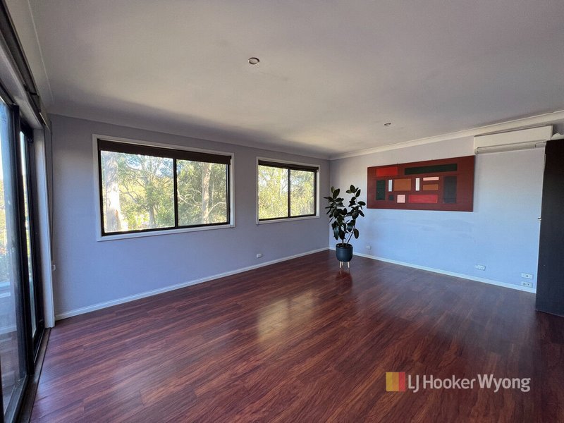 Photo - 4 Hasluck Drive, Watanobbi NSW 2259 - Image 6