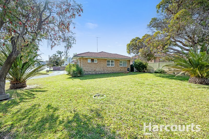 Photo - 4 Hastings Street, Wanneroo WA 6065 - Image 4