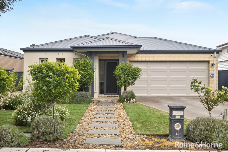 4 Hatherley Grove, Altona North VIC 3025