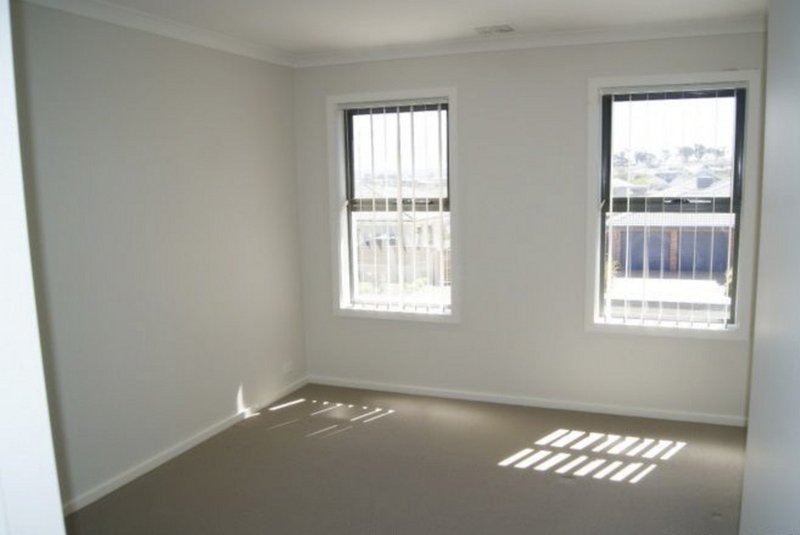 Photo - 4 Haven Street, Harrison ACT 2914 - Image 6