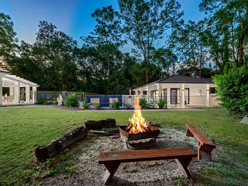 Photo - 4 Havenwood Court, Albany Creek QLD 4035 - Image 5