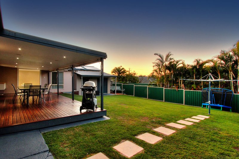 Photo - 4 Hawdon Crescent, Springwood QLD 4127 - Image 7