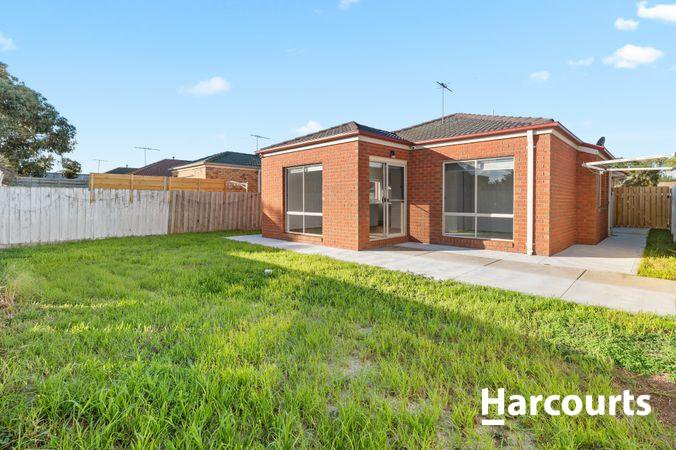 Photo - 4 Hawkhurst Court, Hoppers Crossing VIC 3029 - Image 9