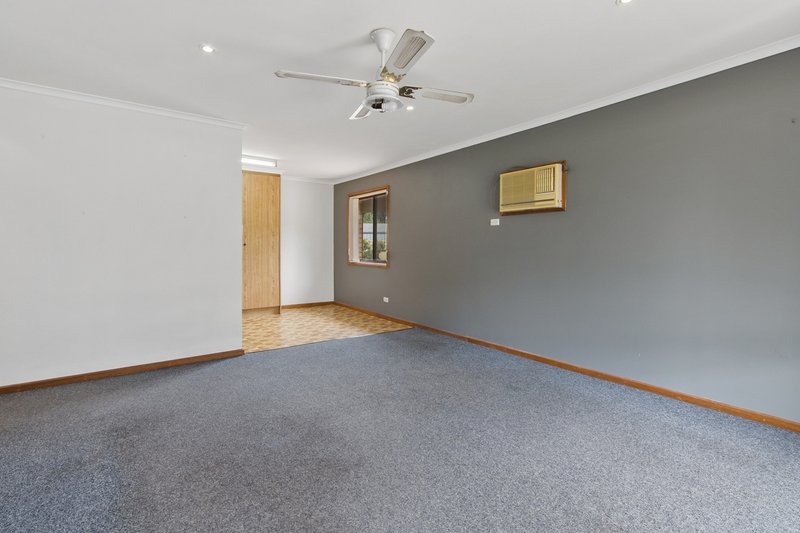 Photo - 4 Haylock Road, Moonta SA 5558 - Image 6