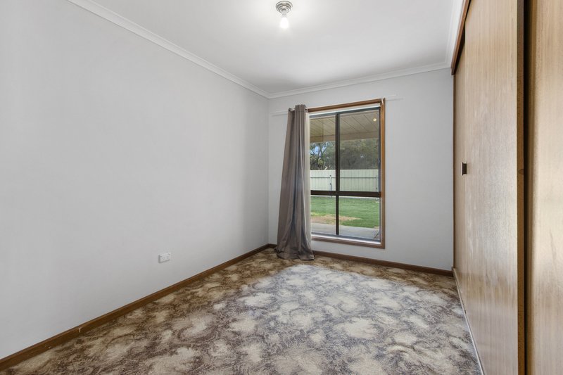 Photo - 4 Haylock Road, Moonta SA 5558 - Image 11