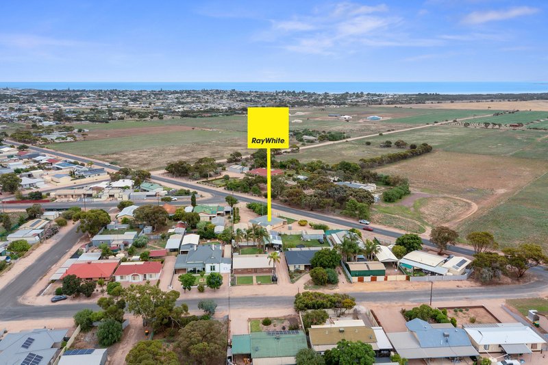 Photo - 4 Haylock Road, Moonta SA 5558 - Image 25