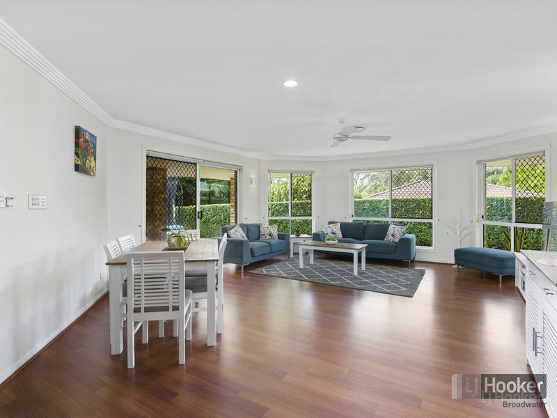 Photo - 4 Hazeltine Place, Parkwood QLD 4214 - Image 5