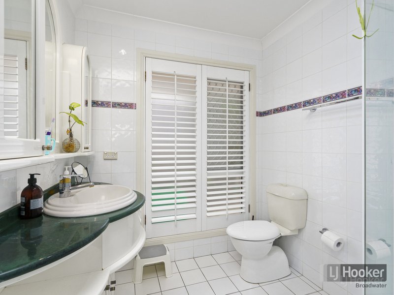 Photo - 4 Hazeltine Place, Parkwood QLD 4214 - Image 7