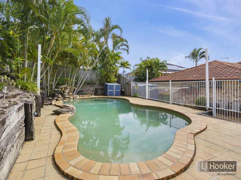 Photo - 4 Hazeltine Place, Parkwood QLD 4214 - Image 9