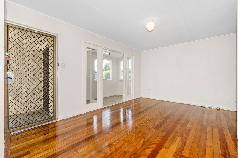 Photo - 4 Hearne Street, Bald Hills QLD 4036 - Image 7