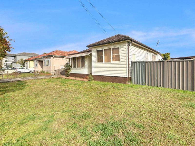 Photo - 4 Hector Street, Chester Hill NSW 2162 - Image 1