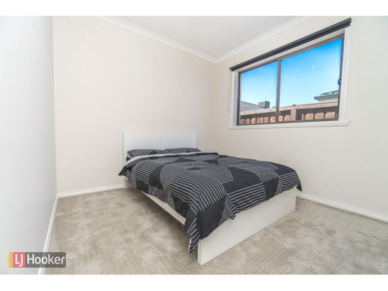 Photo - 4 Hedges Street, Craigieburn VIC 3064 - Image 12