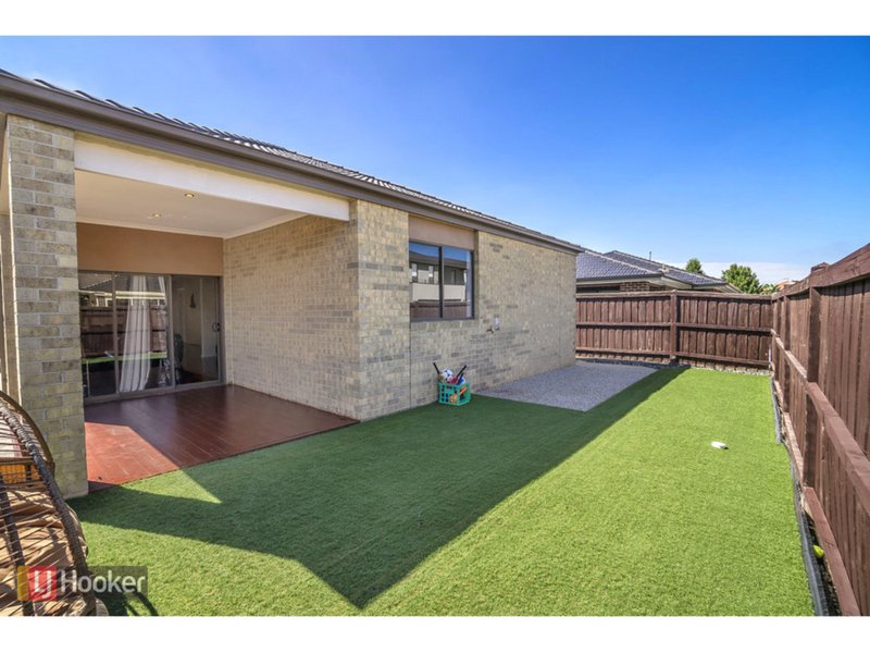 Photo - 4 Hedges Street, Craigieburn VIC 3064 - Image 16