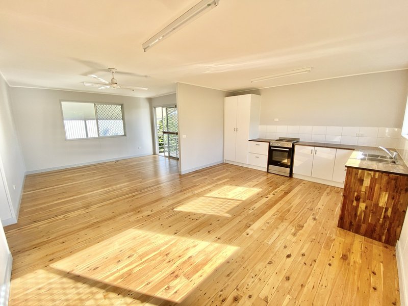 Photo - 4 Henderson Street, Miriam Vale QLD 4677 - Image 10