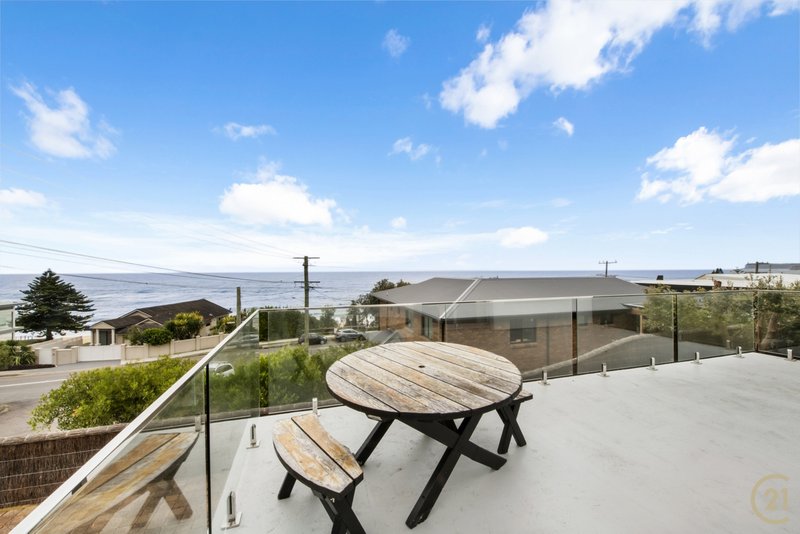 Photo - 4 Henrys Road, Forresters Beach NSW 2260 - Image 7