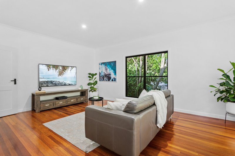 Photo - 4 Hersden Court, Bonogin QLD 4213 - Image 22